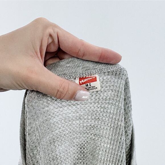 Vintage 90s Hanes Gray Waffle Crewneck Thermal Size Medium - Picture 3 of 3
